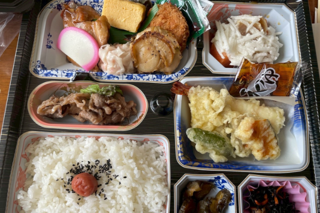 重役会議・プレミアムな食事に